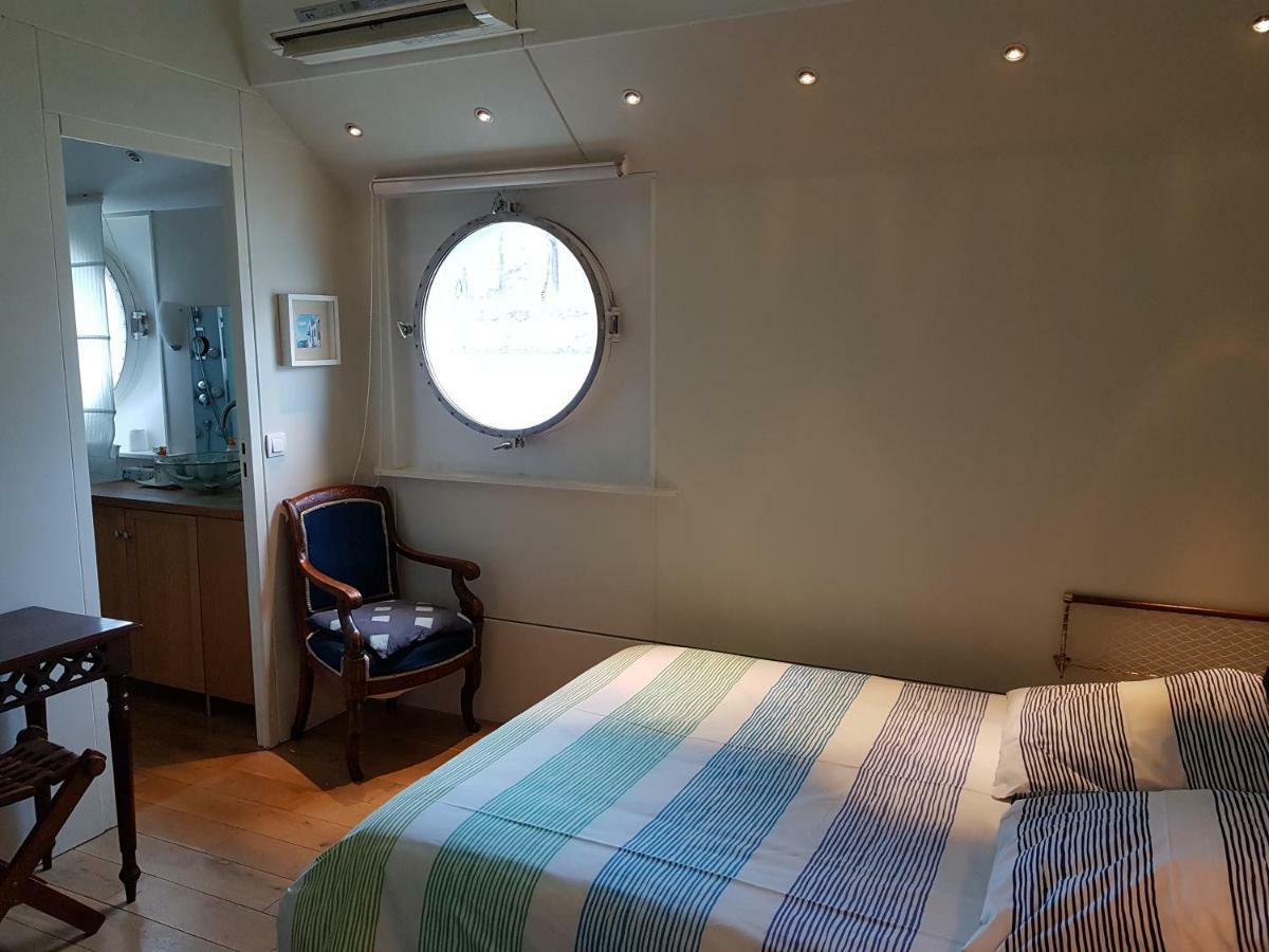 Bed & Breakfast Passerelle Des Arts Parigi